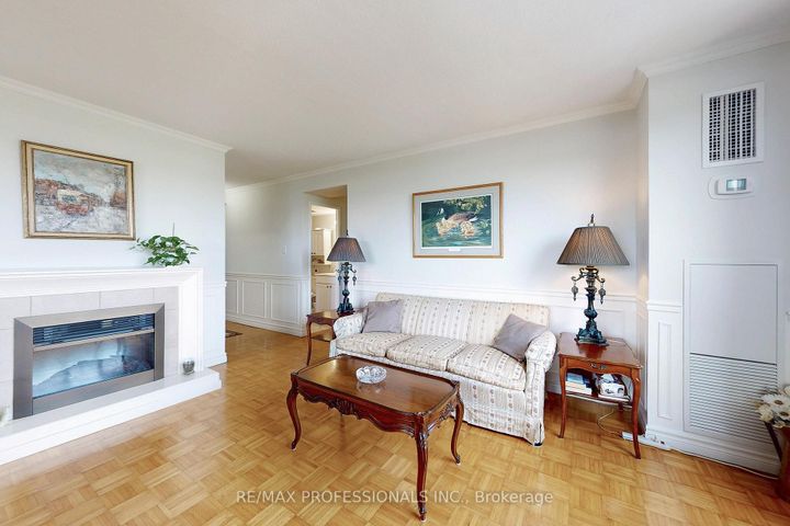 Photo 29 at 806 - 1535 Lakeshore Road E, Lakeview, Mississauga
