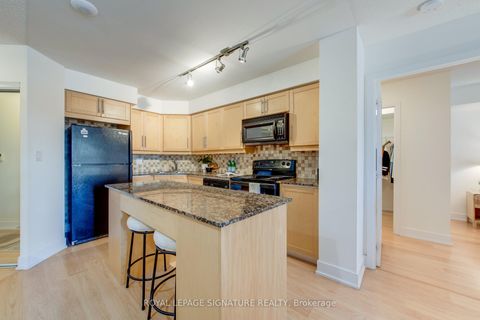 Photo 11 at 1401 - 20 Blue Jays Way, Waterfront Communities C1, Toronto