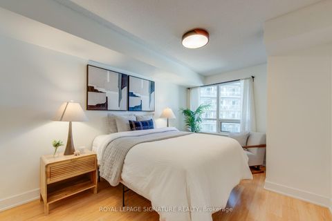Photo 12 at 1401 - 20 Blue Jays Way, Waterfront Communities C1, Toronto
