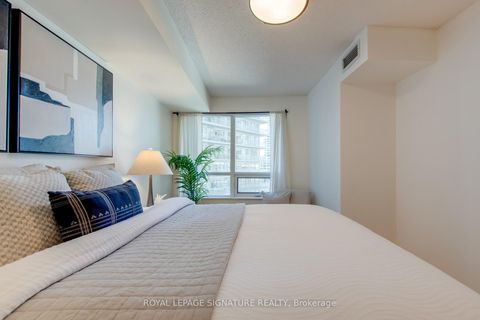 Photo 13 at 1401 - 20 Blue Jays Way, Waterfront Communities C1, Toronto