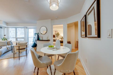 Photo 20 at 1401 - 20 Blue Jays Way, Waterfront Communities C1, Toronto