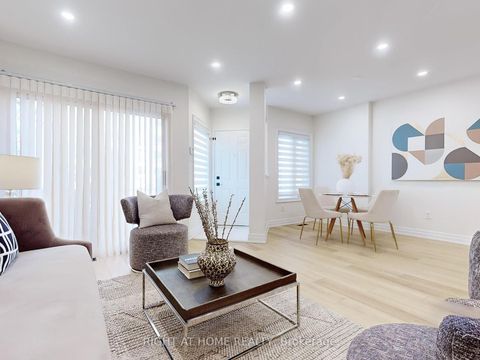 Photo 7 at 3 - 735 New Westminster Drive, Brownridge, Vaughan
