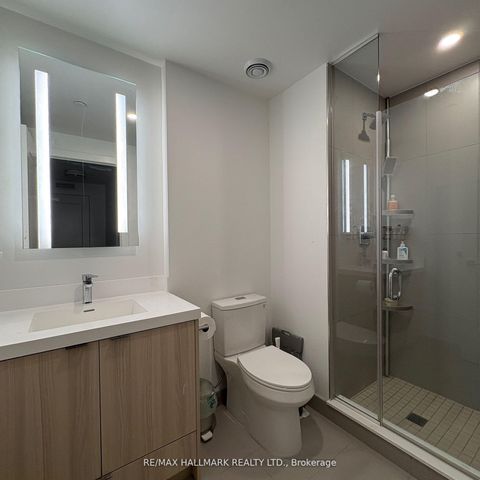 Photo 10 at 1037 - 20 Inn on the Park Drive, Don Mills, Toronto