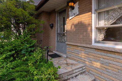 Photo 6 at 1191 Pinegrove Road, WO West, Oakville