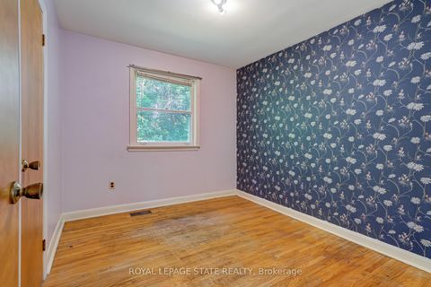 Photo 16 at 1191 Pinegrove Road, WO West, Oakville