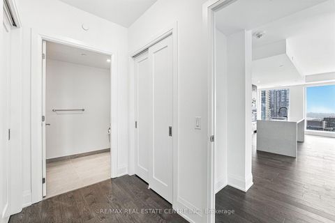 Photo 27 at 2013 - 470 Front Street W, Waterfront Communities C1, Toronto