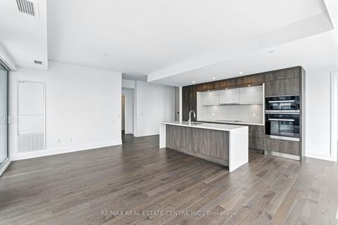 Photo 9 at 2013 - 470 Front Street W, Waterfront Communities C1, Toronto