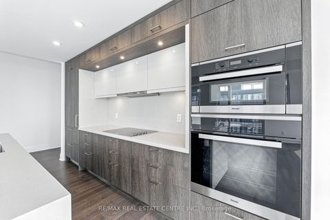 Photo 13 at 2013 - 470 Front Street W, Waterfront Communities C1, Toronto Photo 13 at 2013 - 470 Front Street W, Waterfront Communities C1, Toronto