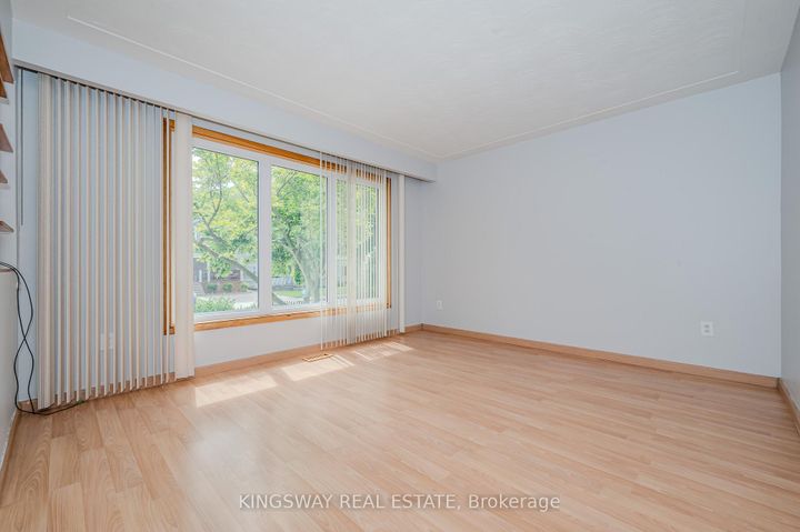Photo 4 at 164 East 23rd Street, Eastmount, Hamilton
