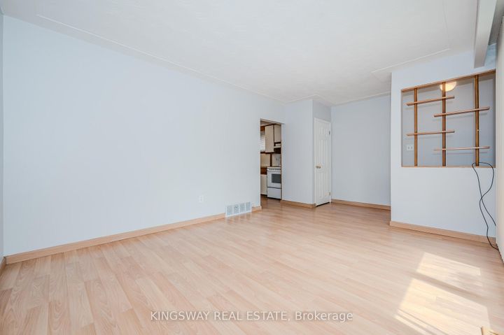 Photo 5 at 164 East 23rd Street, Eastmount, Hamilton