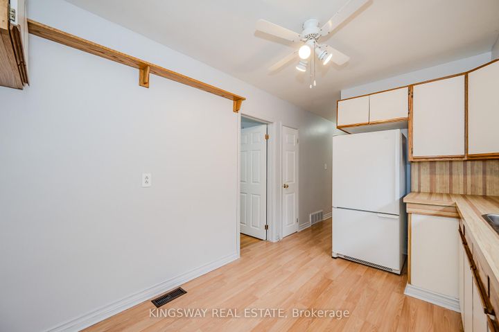 Photo 7 at 164 East 23rd Street, Eastmount, Hamilton