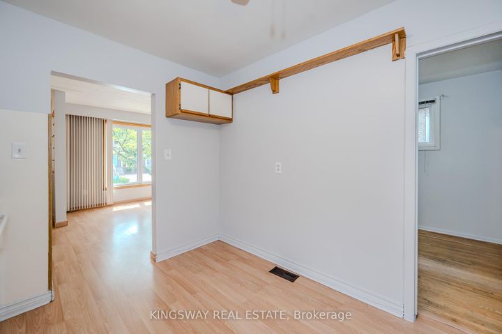 Photo 8 at 164 East 23rd Street, Eastmount, Hamilton