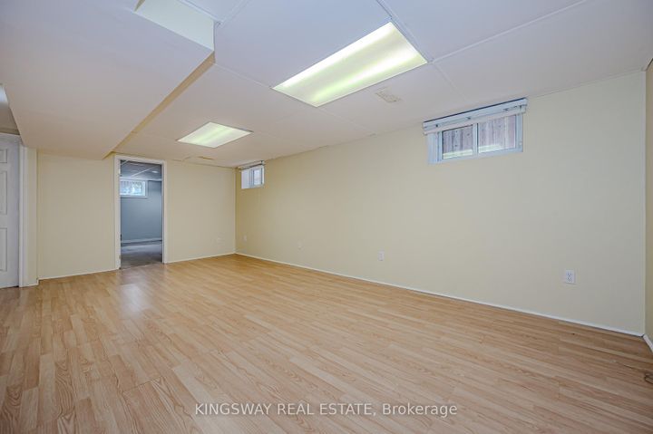 Photo 15 at 164 East 23rd Street, Eastmount, Hamilton