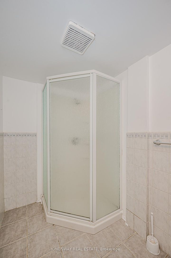 Photo 19 at 164 East 23rd Street, Eastmount, Hamilton