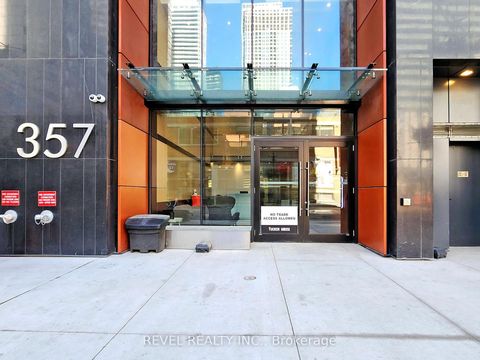 Photo 3 at 705 - 357 King Street W, Waterfront Communities C1, Toronto