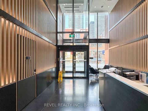 Photo 4 at 705 - 357 King Street W, Waterfront Communities C1, Toronto