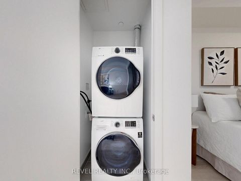 Photo 21 at 705 - 357 King Street W, Waterfront Communities C1, Toronto