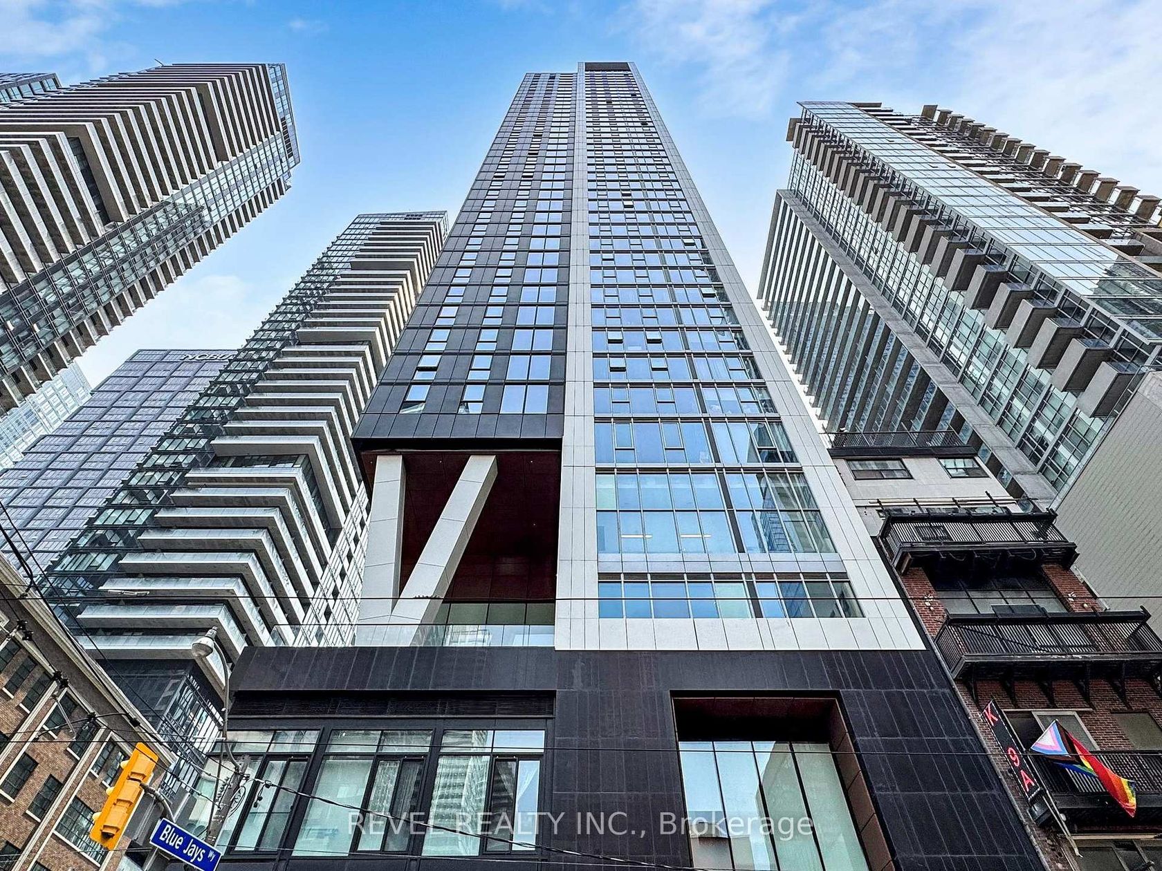 705 - 357 King Street W, Waterfront Communities C1, Toronto by Loree Meneguzzi Real Estate 705 - 357 King Street W, Waterfront Communities C1, Toronto