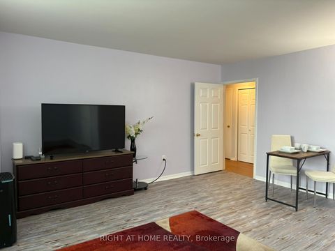 Photo 5 at 201 - 3460 Keele Street, York University Heights, Toronto Photo 5 at 201 - 3460 Keele Street, York University Heights, Toronto