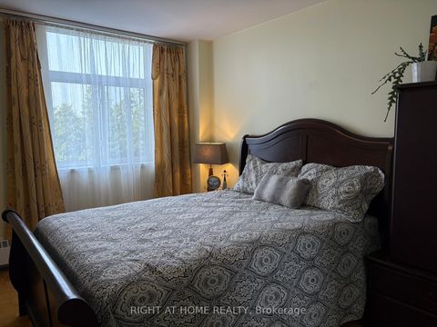 Photo 6 at 201 - 3460 Keele Street, York University Heights, Toronto