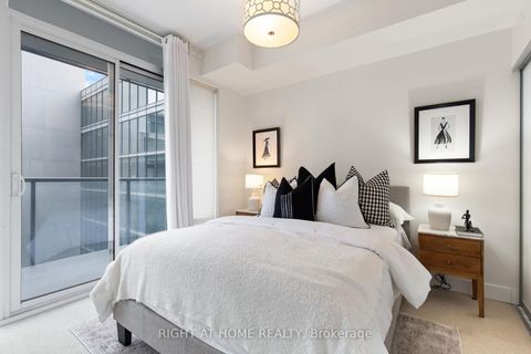 Photo 13 at 732 - 90 Stadium Road, Niagara, Toronto
