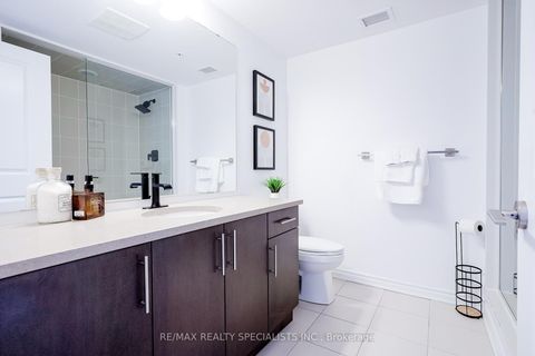 Photo 29 at 513 - 150 Oak Park Boulevard, RO River Oaks, Oakville