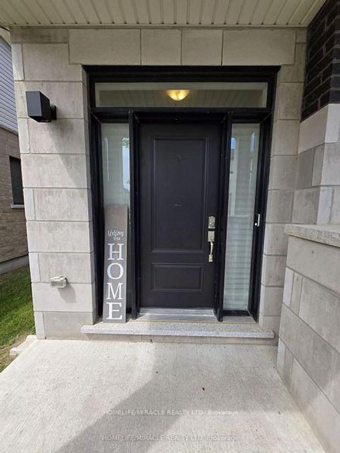 Photo 2 at 296 Okanagan Path, Donevan, Oshawa