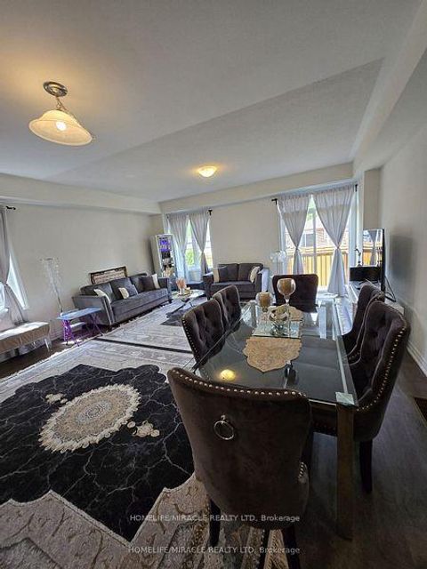 Photo 9 at 296 Okanagan Path, Donevan, Oshawa