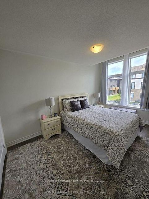 Photo 19 at 296 Okanagan Path, Donevan, Oshawa