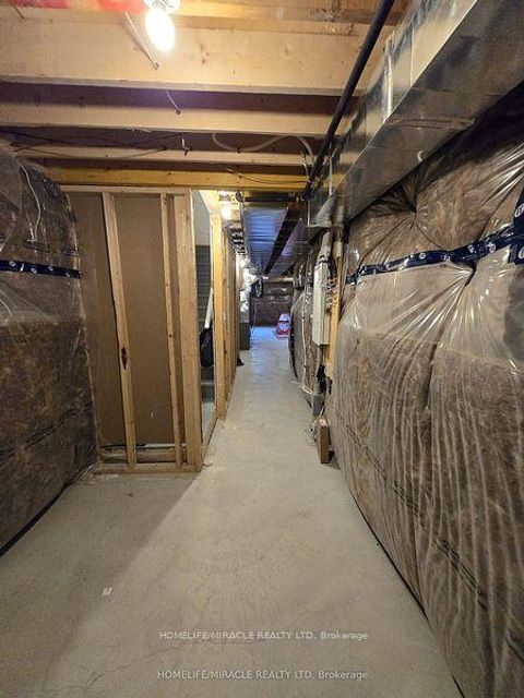 Photo 30 at 296 Okanagan Path, Donevan, Oshawa