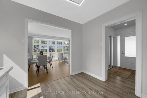 Photo 11 at 47 Deerfield Road, Bendale, Toronto