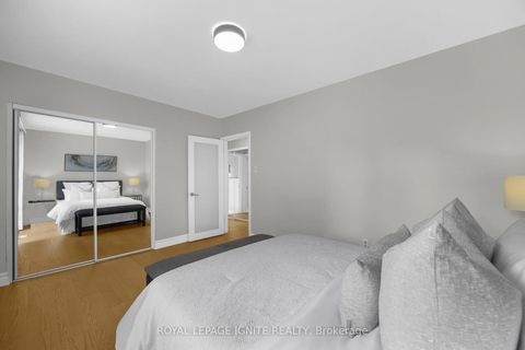 Photo 22 at 47 Deerfield Road, Bendale, Toronto