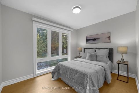 Photo 25 at 47 Deerfield Road, Bendale, Toronto
