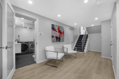 Photo 33 at 47 Deerfield Road, Bendale, Toronto