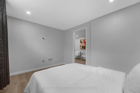 Photo 34 at 47 Deerfield Road, Bendale, Toronto