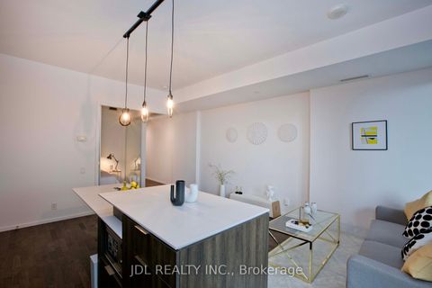 Photo 10 at 2904 - 5 St Joseph Street, Bay Street Corridor, Toronto