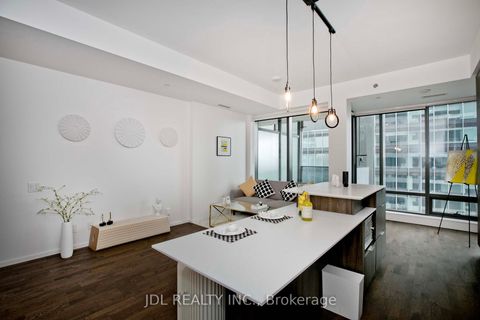 Photo 11 at 2904 - 5 St Joseph Street, Bay Street Corridor, Toronto
