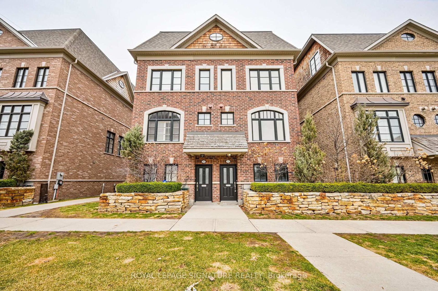 1809 Pagehurst Avenue, Applewood, Mississauga 