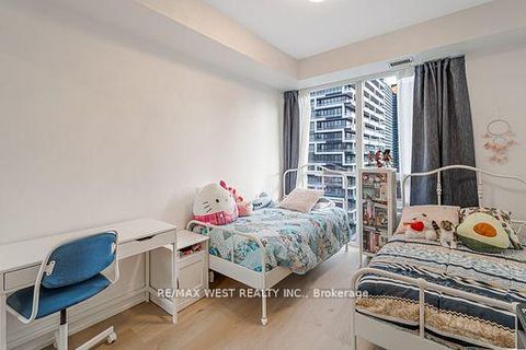 Photo 23 at 1122 - 70 Roehampton Avenue, Mount Pleasant West, Toronto