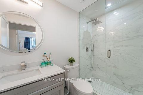 Photo 31 at 1122 - 70 Roehampton Avenue, Mount Pleasant West, Toronto