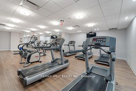 Photo 34 at 1122 - 70 Roehampton Avenue, Mount Pleasant West, Toronto