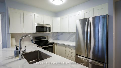 Photo 4 at 408 - 188 Redpath Avenue, Mount Pleasant West, Toronto