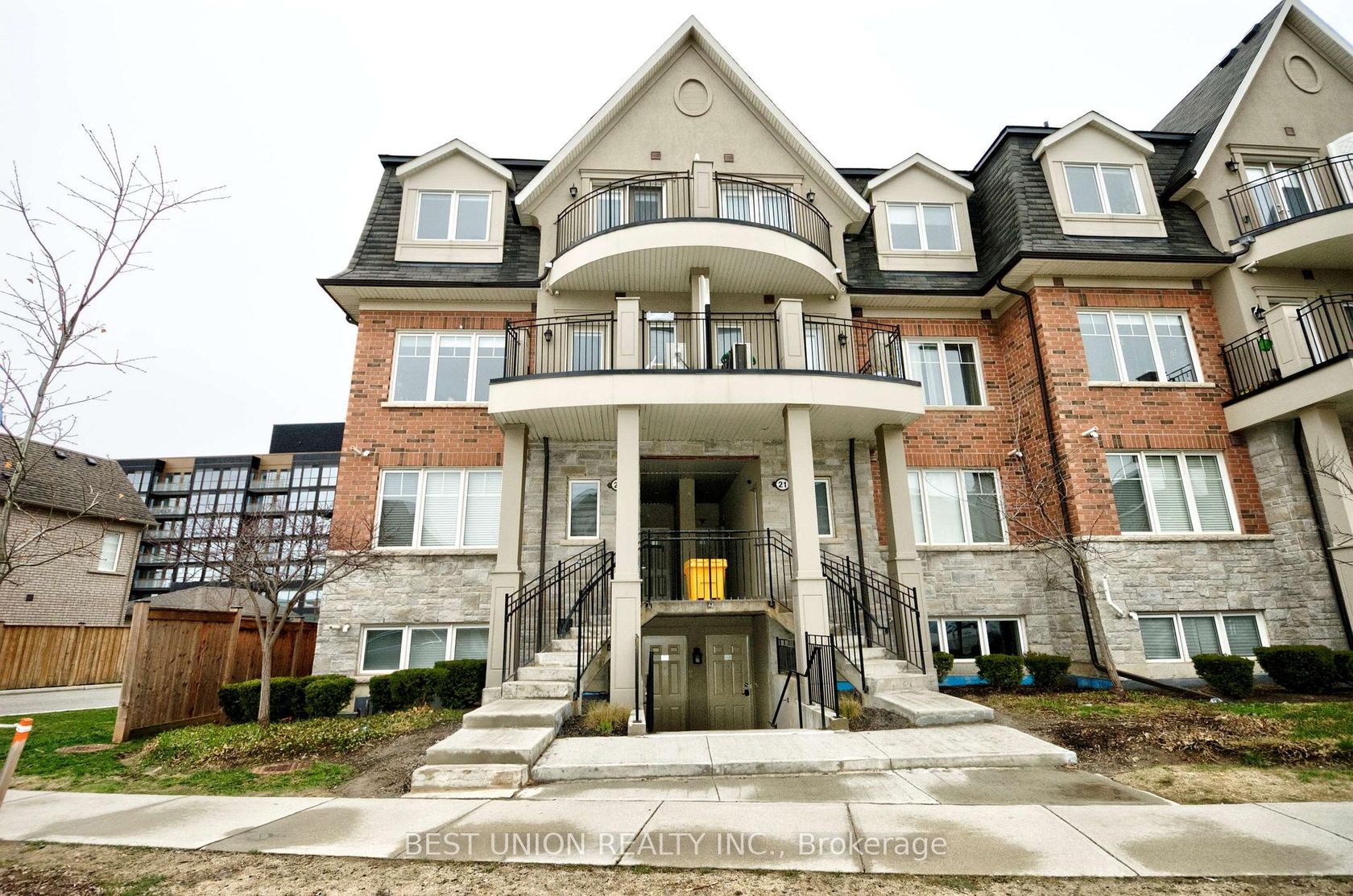 22-04 - 2420 Baronwood Drive, WM Westmount, Oakville 