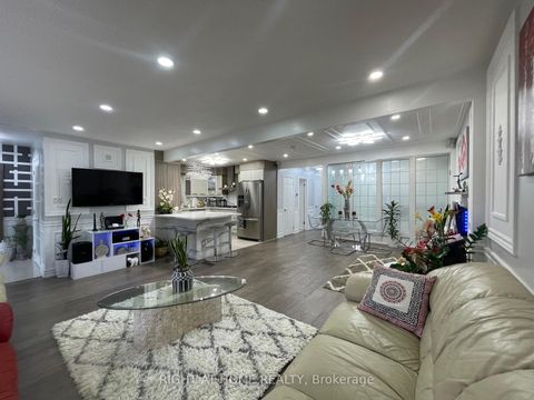 Photo 4 at 60 Sandrift Square, Morningside, Toronto