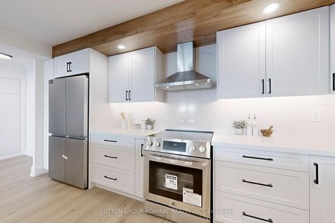 Photo 9 at 2009 - 65 Spring Garden Avenue, Willowdale East, Toronto