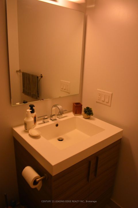 Photo 5 at 3806 - 318 Richmond Street W, Waterfront Communities C1, Toronto