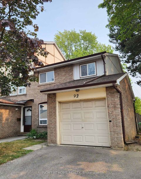 Photo 1 at 92 - 44 Chester Le Boulevard, L'Amoreaux, Toronto