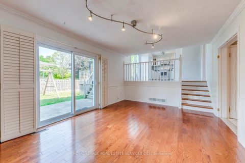Photo 18 at 317 Ulric Crescent, WO West, Oakville
