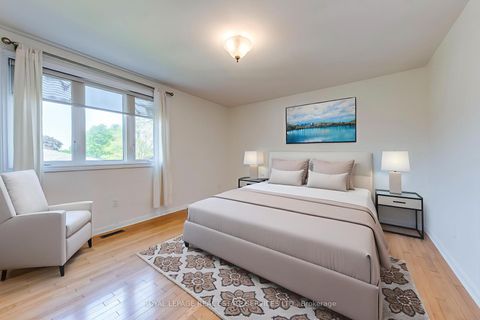 Photo 22 at 317 Ulric Crescent, WO West, Oakville