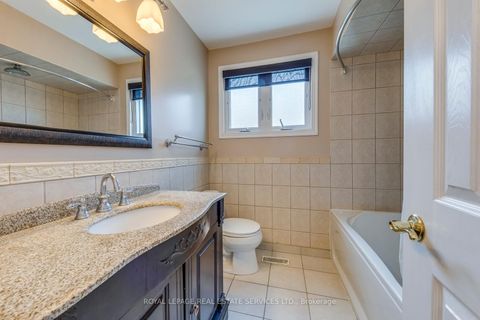 Photo 30 at 317 Ulric Crescent, WO West, Oakville